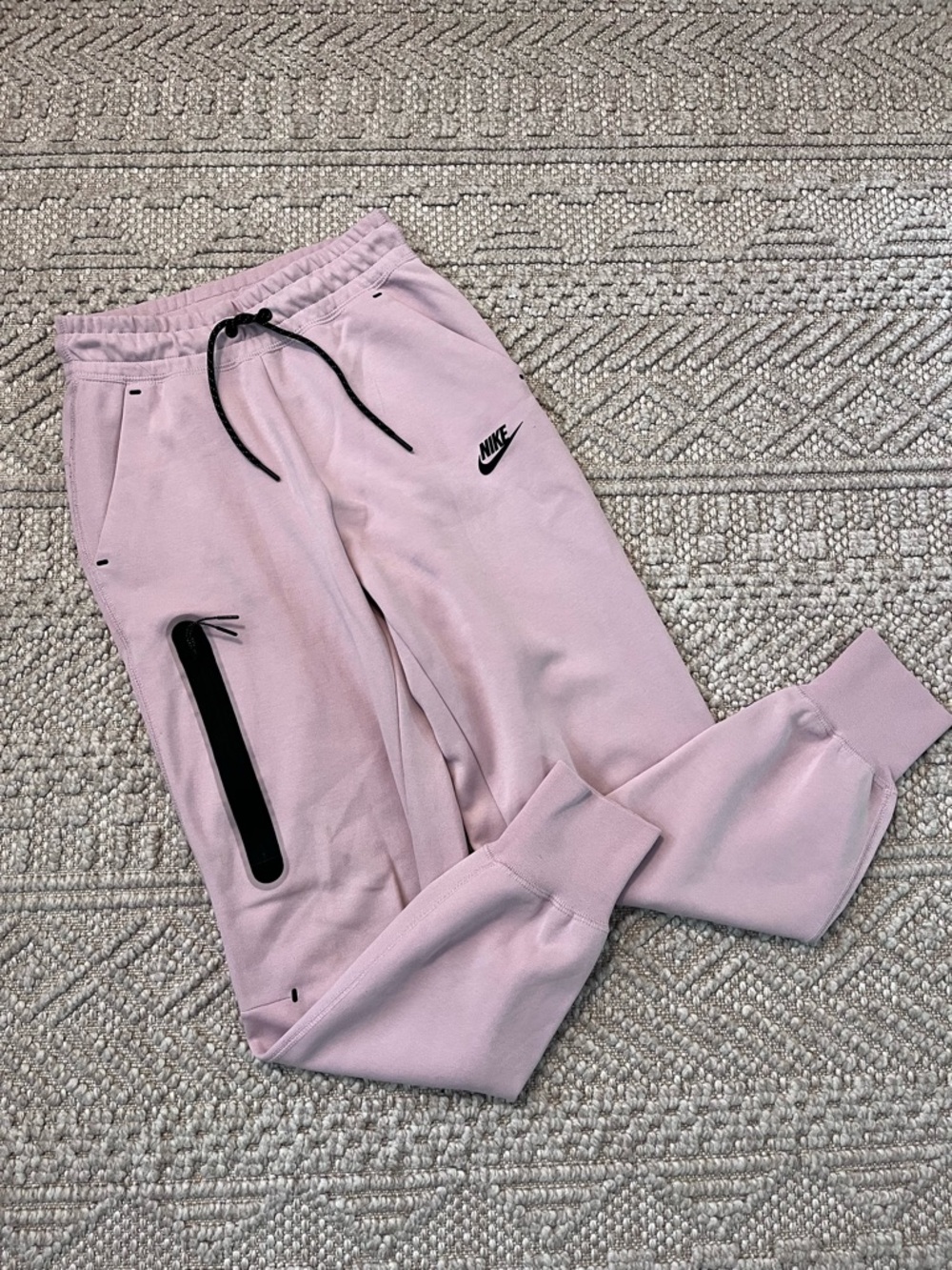 Nike Tech Fleece Jogger Pants - Picture 2 of 7